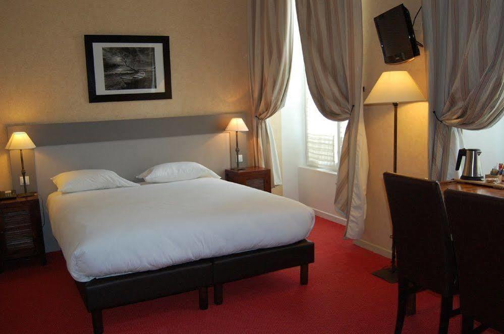 Logis Hotel Le Vert Galant La Flèche Exterior foto